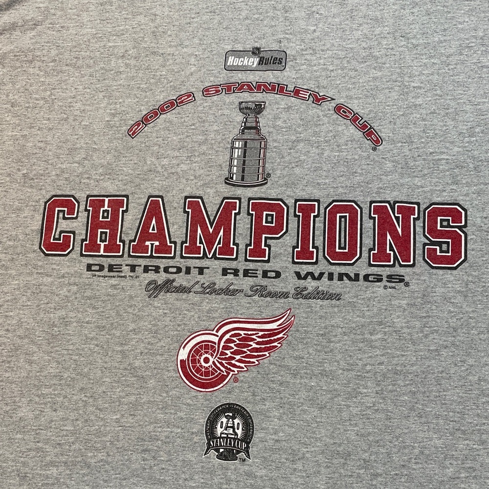 NHL Detroit Red Wings Men's 2002 Champions Tee Official Locker Room Edition XL